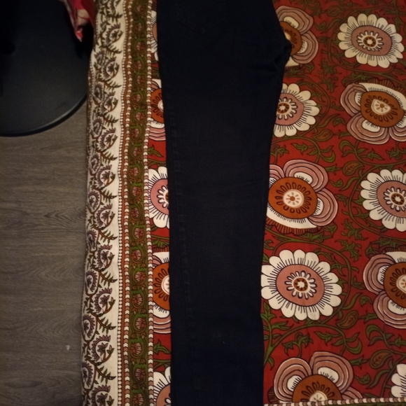 Straight leg Jeans🔥3 for 10🔥 - Picture 3 of 3